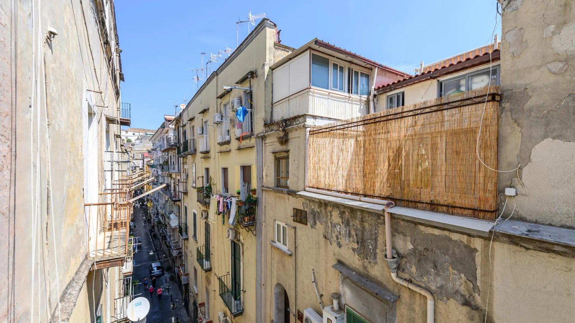 Casa Ue' Ue' - Piazza Dante Apartment Naples 0*,