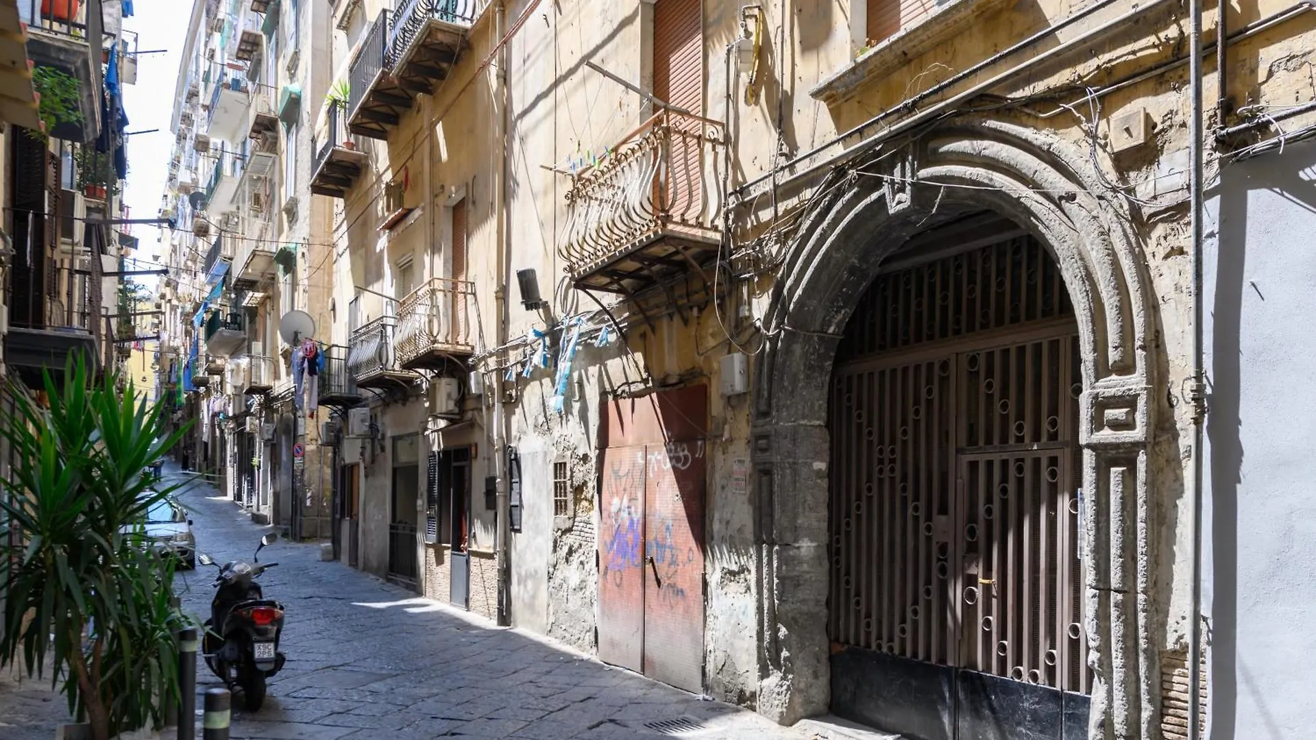 Casa Ue' Ue' - Piazza Dante Apartment Naples 0*,  Italy